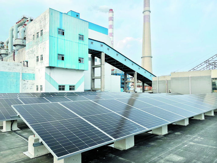 忻州广宇煤电成功接入首组屋顶光伏发电项目